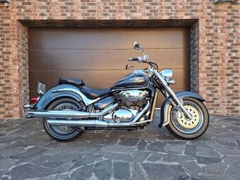 Suzuki Intruder C800