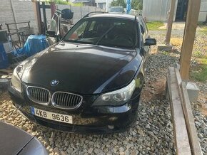 BMW e61 525d na díly