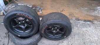 Závodní slick Avon 200/540 R13