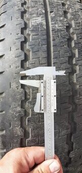 4x letní pneu Kumho 235/35 R16C + 1x disk