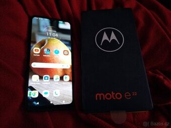 Motorola e22 v zaruce