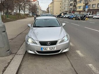 Lexus IS250