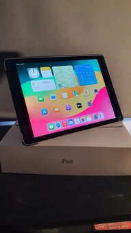 iPad 6. generace Wi-Fi + Cellular 128GB - 1