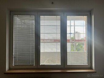 Prodám plastové trojdilne okno,bílé dvojsklo