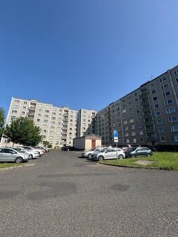 PRONÁJEM bytu 1+1 CHODOV u KV - bez provize