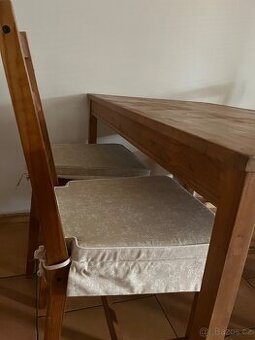 Stůl a židle LESKVIK a 1xkomoda+1xvitrína LESKVIK - 1