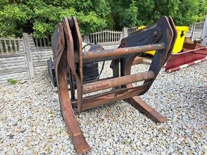 Kleště na kulatinu na volvo ,drapák na dřevo