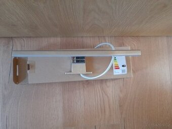 LED světlo nad zrcadlo značky VitrA