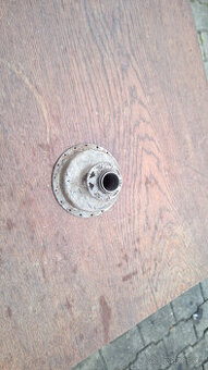 Jawa 550 náboj kola, střed kola