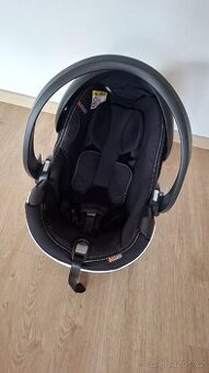 Autosedačka pro miminko/vajíčko