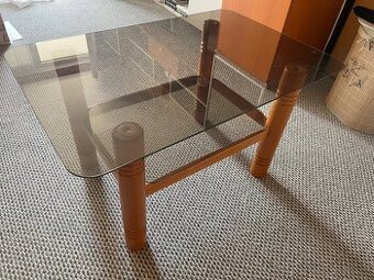 Konferenční stolek skleněný