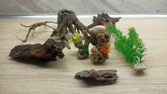 Akvarijní dekorace