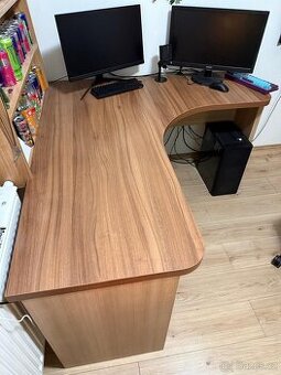 Prodám rohový psací stůl