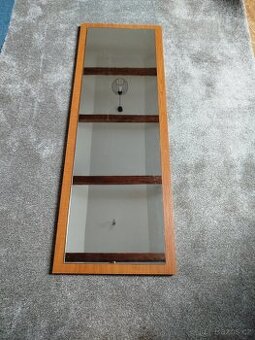 Šatní věšák+ zrcadlo,osobní převzetí