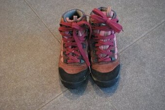 pohorky Olang vel. 32