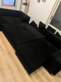 Luxusní černá sedací souprava – po profesionálním čištění