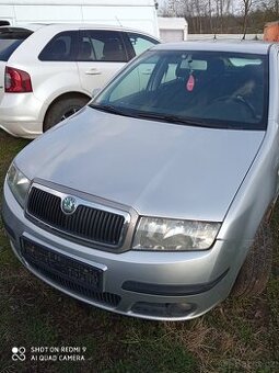 Prodám přední kapotu Fábie 1