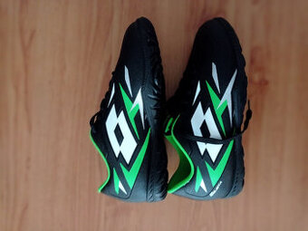 Kopačky Lotto vel.33