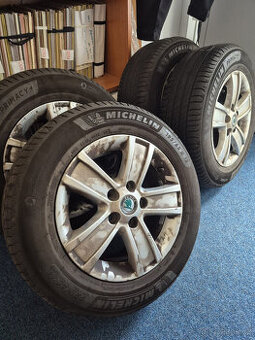 Hliníkové disky + pneumatiky na škodu Octavii 2