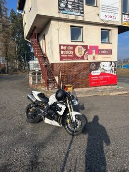 Triumph street triple 675 78kw 2012
