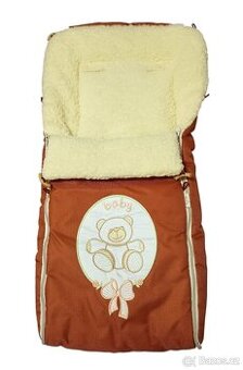 Fusak s pravým ovčím rounem