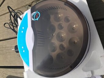 Poloautomatická líheň YZ9-9 na kuřata pro 9 vajec