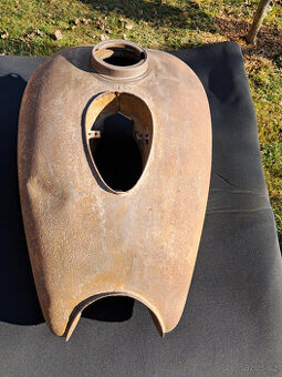 Jawa pérák - nádrž - 1