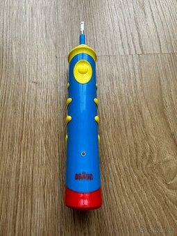 Dětský elektrický kartáček Braun