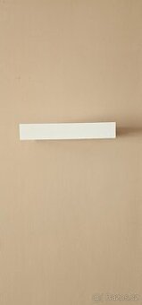 Police ikea ze serie Lack Pouze 30 Kč.  Jak nove