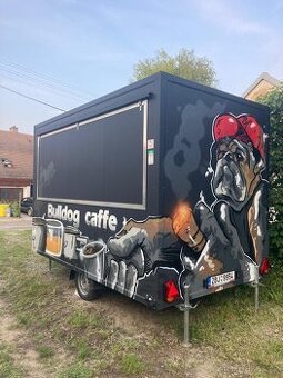 Food truck . Kavárna , bar