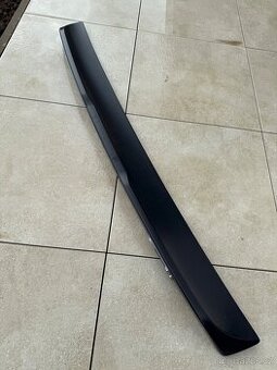 Zadný Spoiler Dodge Challenger