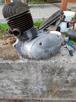 Motor Jawa 250/353