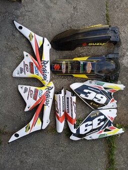 Plasty Suzuki RMZ 250