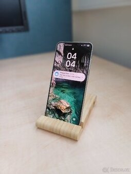 Samsung S24, málo používaný