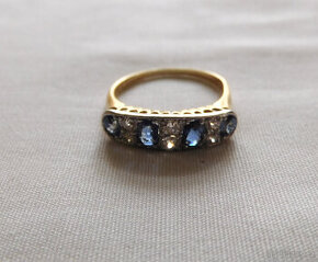 Prsten s diamanty a spinely - 1