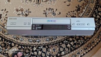 Panasonic videorekordér NV-HV51 VHS