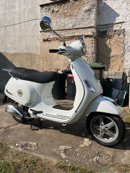 Prodam Vespa LX 150 - 1