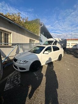 Octavia RS