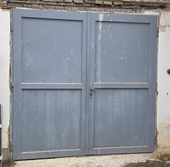 Vrata do dilny nebo garaze 2.40x 2.40