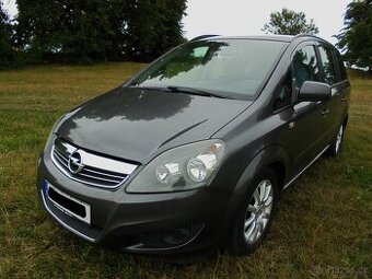 Opel Zafira B,1.8 103KW,rok2012,196473km,1.maj.nové v Č.R