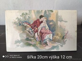 Romantická starožitná secesní kachlička- glazovaná keramika