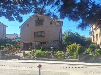 Na prodej 50% podíl na rodinném domě v Chvaleticích