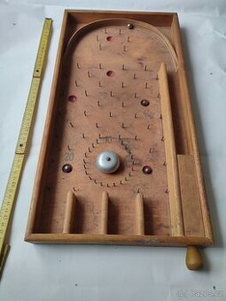 Retro dřevěná hra Tivoli