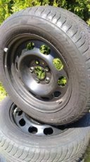 Kompletní zimní kola Bridgestone 205/60/16 92H