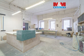 Prodej výrobního objektu, 2100 m², K. Vary, ul. Sokolovská