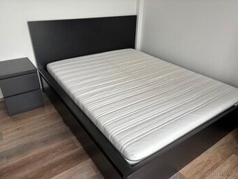 Postel IKEA 160x200cm včetně matrace a roštů