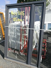 dvoukřídlé dveře