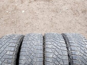 LT325/65/18 121/118t Goodyear - sada 4ks offroad pneu