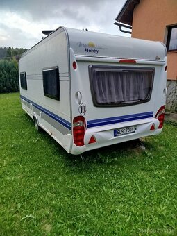 Karavan, Obytný přívěs Hobby 550  De Luxe