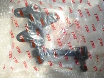 Mitsubishi L200 – Páka řízení